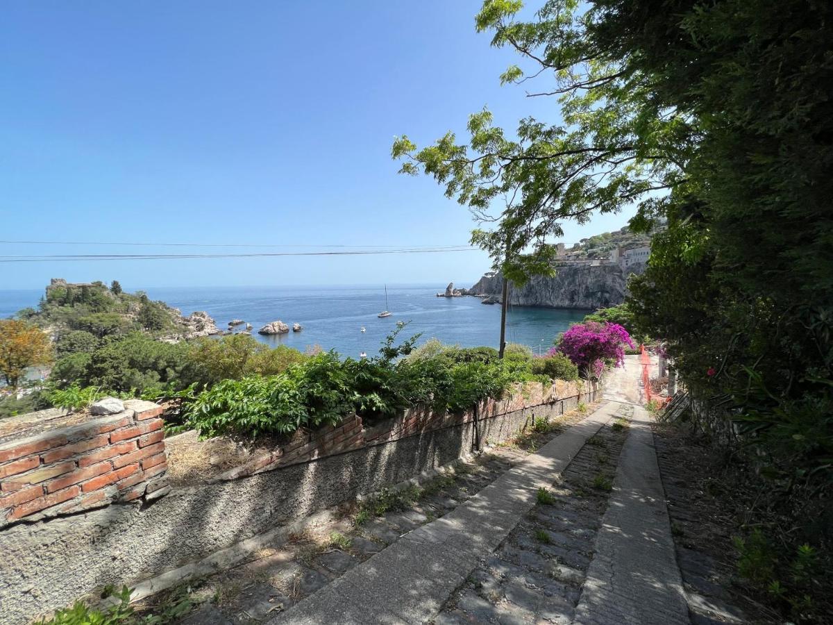 Isola Bella - Rooms Il Pescatore Taormina Exterior foto